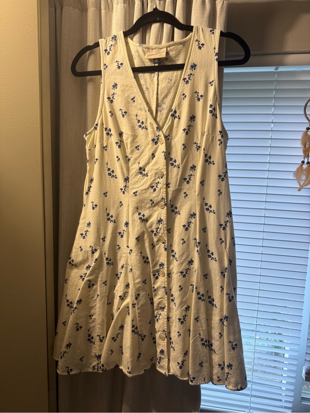 Universal Thread Cream Sleeveless Button-Front Dress with Blue Floral Print